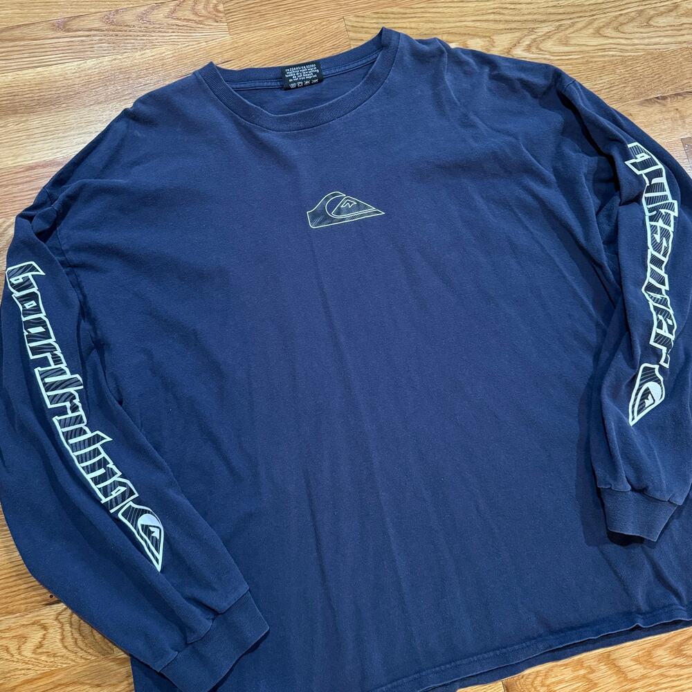 Vintage Y2K Quiksilver T-Shirt Center Spellout LS Mens XL Navy Surf Boarding